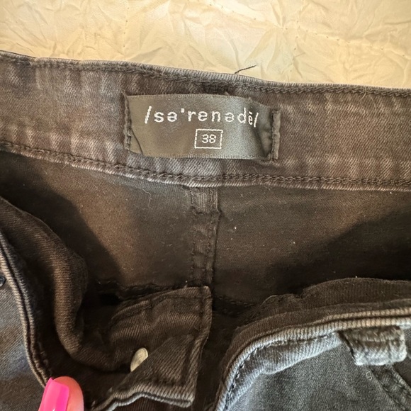 Stylish Black and Pink Women's Jeans - Picture 4 of 4